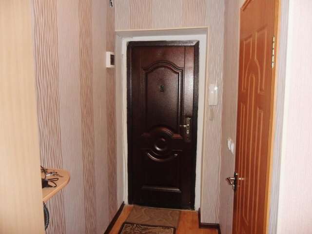 Апартаменты Апартаменты на Закарпатской Krasnoye Pole-12